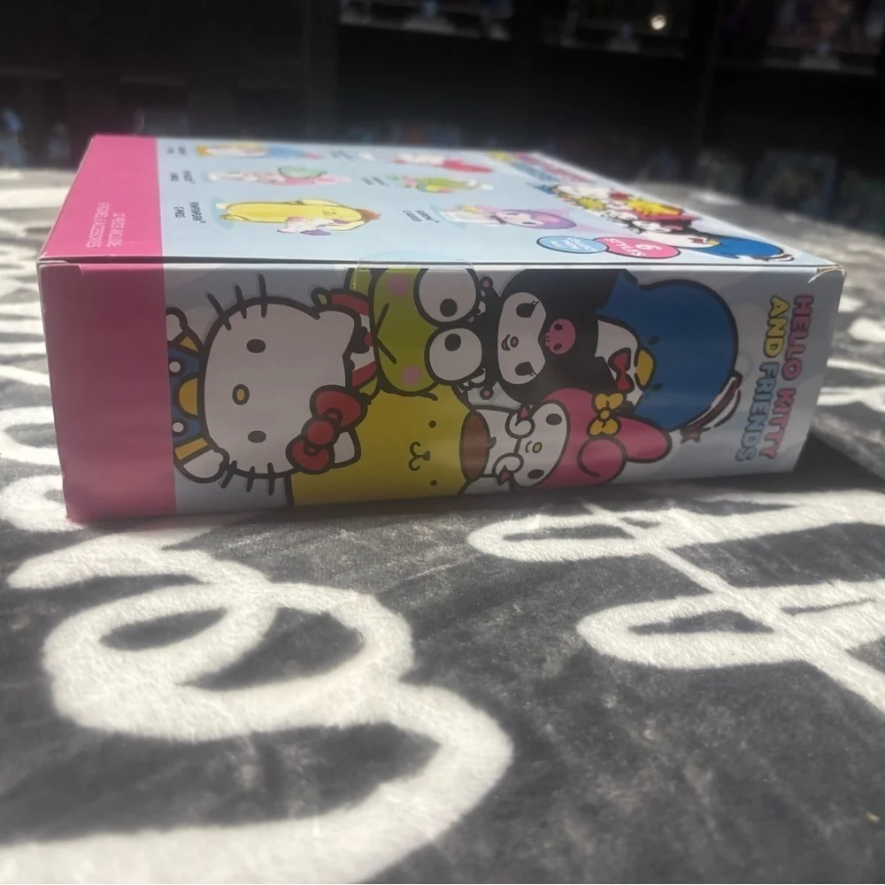 Hello Kitty and Friends, 2” Figure 6-Pack - Removable Salty Accessories